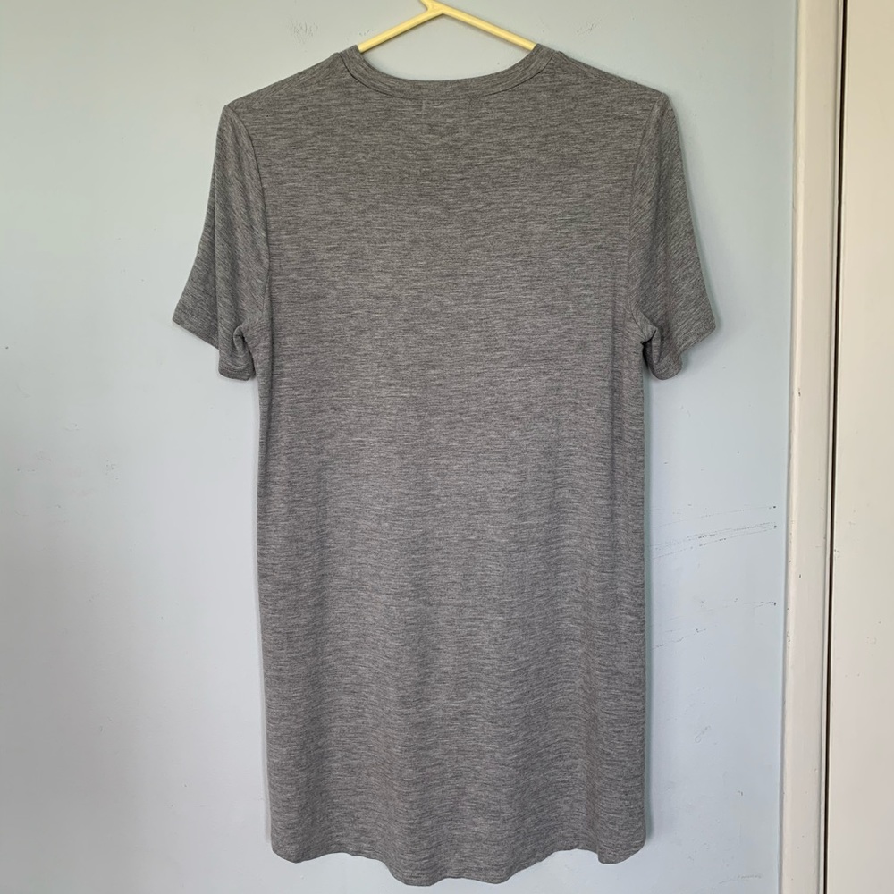 Anthropologie Grey Tshirt - Picture 4 of 4